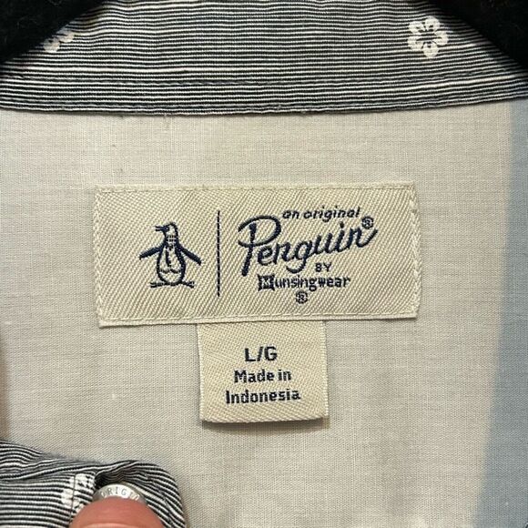 Penguin gray white flower pinstripe button down shirt size L - Picture 3 of 9